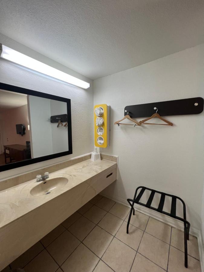 Motel 6 Lake Charles, La Ngoại thất bức ảnh